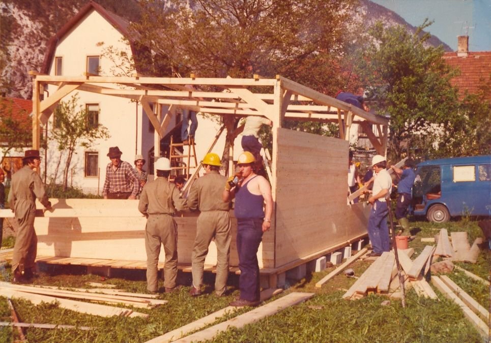 01_Resia – Giugno 1976 – Volontari dalle fabbriche dell’isontino 