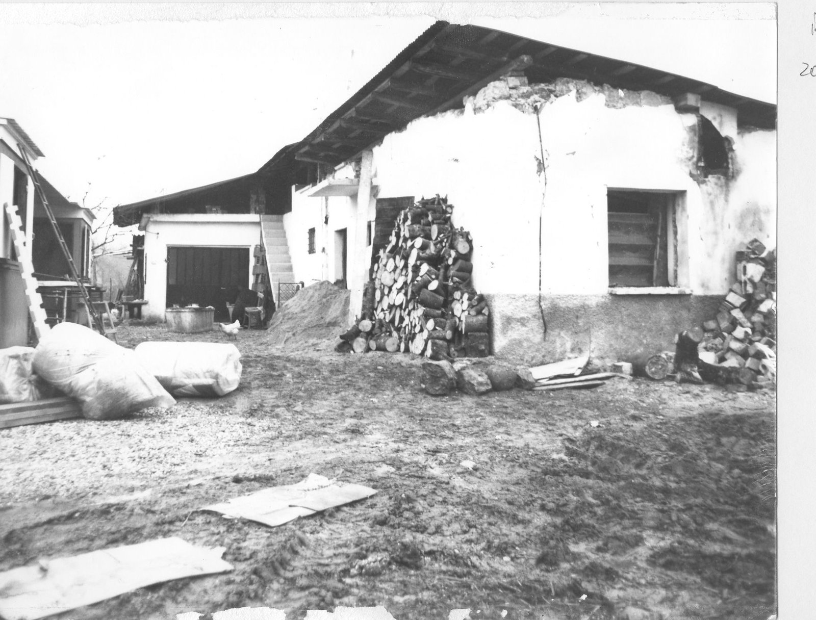 01_Resia – Giugno 1976 – Volontari dalle fabbriche dell’isontino 