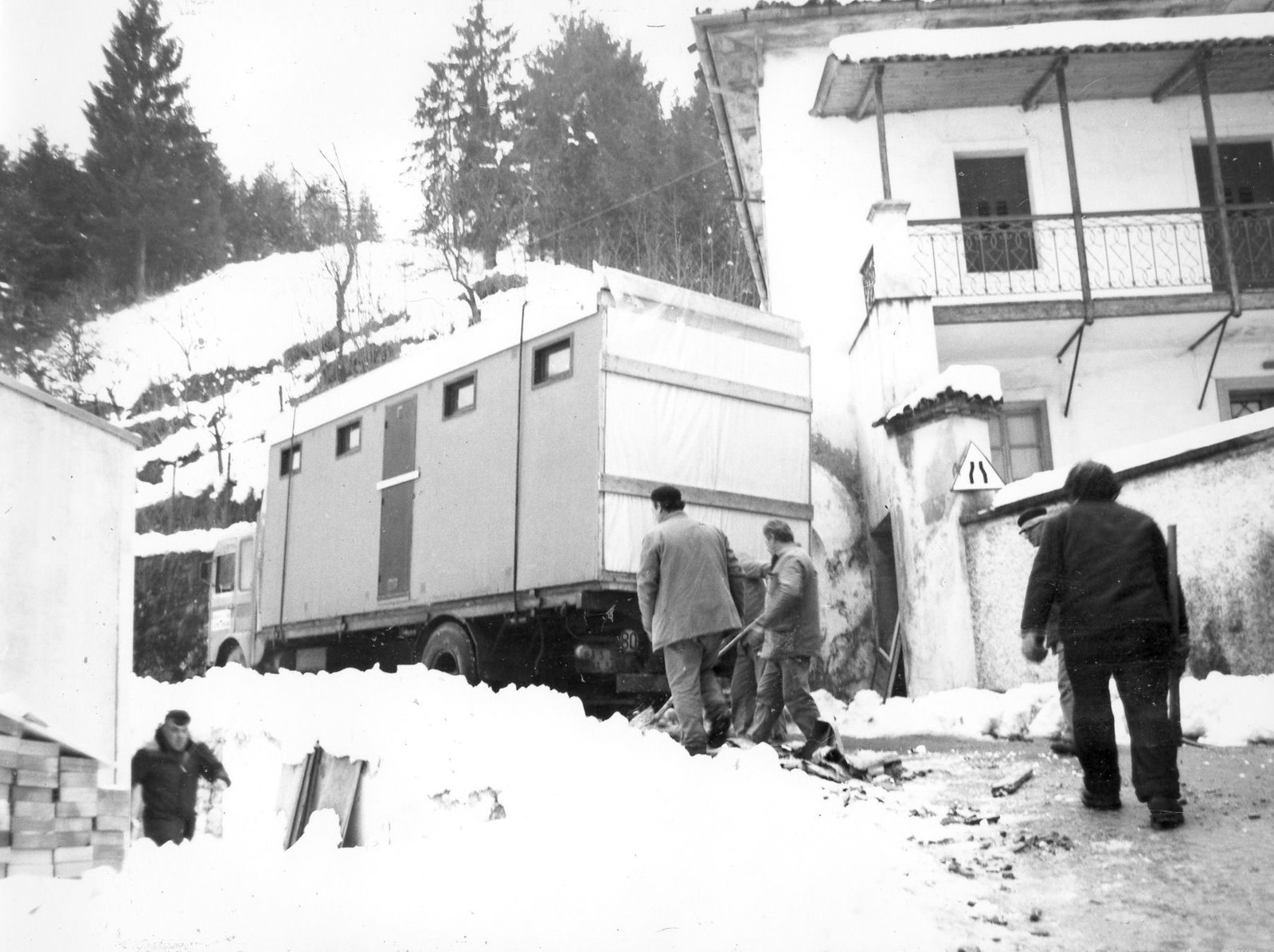 03_Moggio Udinese – Gennaio 1977 – Lavoratori Italcantieri