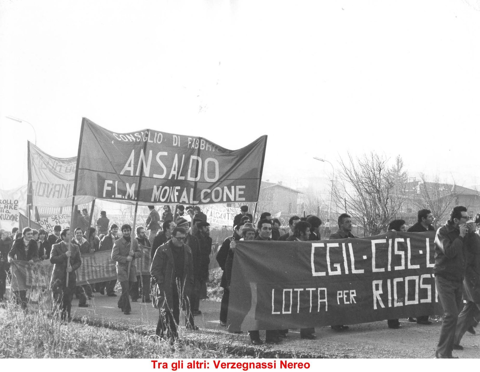 05_Gemona – Novembre 1977 – Manifestazione per la ricostruzione